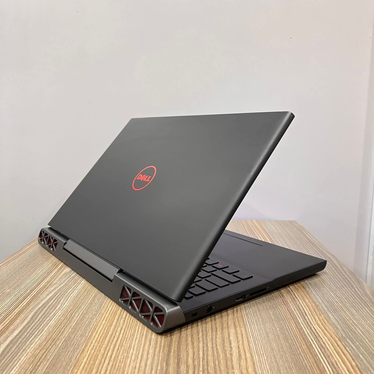 Laptops Hub Kenya tweet media