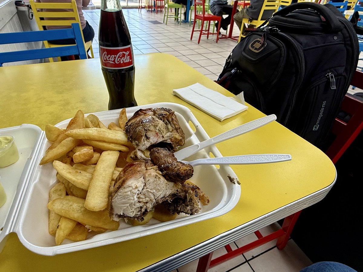 jeremyboone's tweet image. It’s time for #NationalGolfDay. It’s been a journey this morning. NC-SC-NY-VA-DC
One of my favorite restaurants from my time in DC in the early 90s. Still here after 30+ years. El Pollo Rico 👍🏽👍🏽