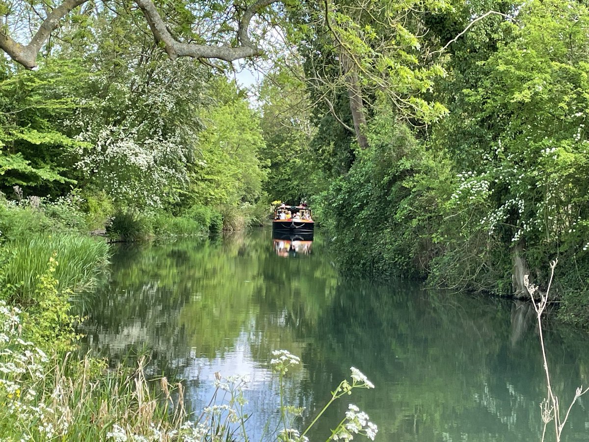 matthewclaxson's tweet image. A good walk down the Basingstoke canal to get some steps in ahead of my major hike in 4 weeks for which any sponsorship would be appreciated; click here for more: justgiving.com/page/matthew-c…  

#HIOWAA #AirAmbulance #Charity