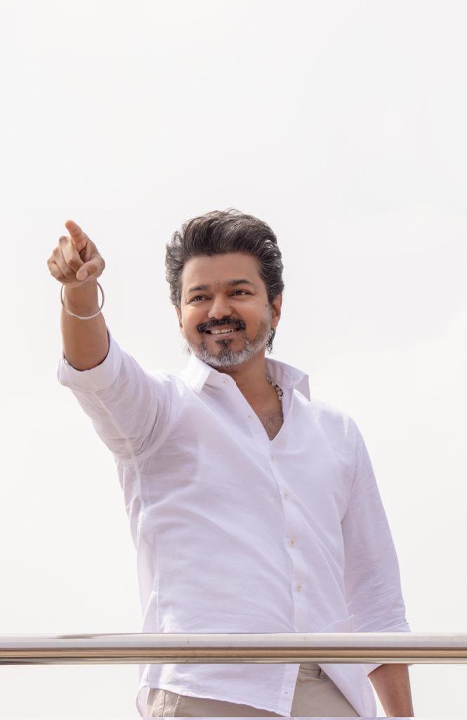 raajbraves's tweet photo. மக்களின் இதயக் கோட்டையிலிருந்து புனித ஜார்ஜ் கோட்டைக்கு @actorvijay 🥹🙌
வாழ்த்துக்கள் 
#TVKVijay‌ https://t.co/mFy0YYIHy5