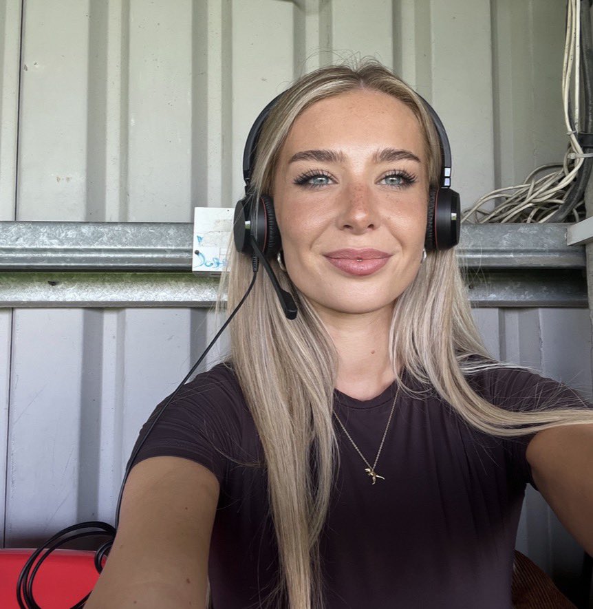 lauren moore tweet media