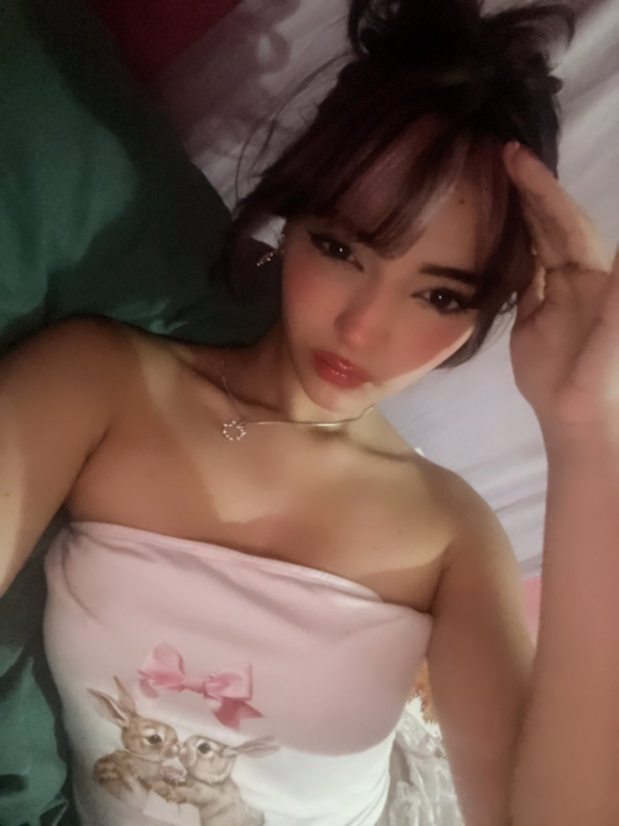 beI lvs sai ฅ̀ tweet media