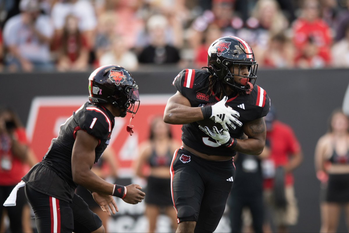 CamGradyy's tweet image. #AGTG After a great conversation with @CoachAltman I’m grateful to receive a D1 scholarship offer from Arkansas State University @ArkansasStateFB @CoachButchJones 🐺🔴⚫️  #AState #WolvesUp #RedWolves #PackMentality 

@Rivals @TheUCReport @BDammone @On3 @210Preps @PrepRedzoneTX