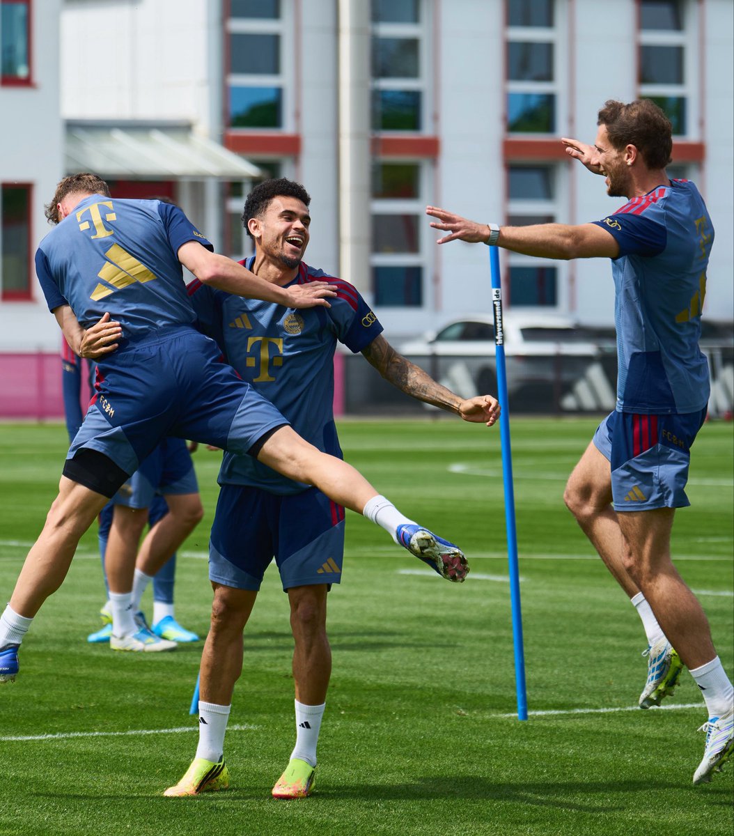 FC Bayern tweet media
