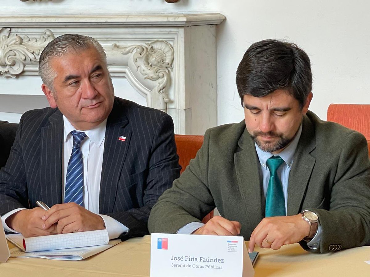 📍El seremi MOP, José Piña, participa en una nueva sesión de Gabinete Regional, instancia clave de coordinación, donde se abordan los principales temas de contingencia y se refuerzan las líneas de trabajo conjunto entre las distintas seremías.

#TrabajandoParaUsted
