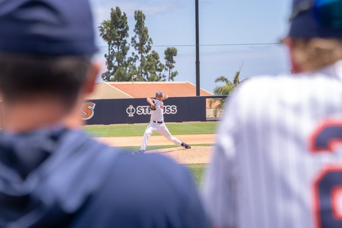 PepperdineBASE's tweet photo. Let's tip our cap to the starting pitching staff from this weekend 🧢

Casey Euper, @tommyscavone24, and @CollinV2022 combined to give up only 3⃣ earned runs in 20.2 innings pitched - that equals a 𝟭.𝟯𝟭 𝗘𝗥𝗔.

Pure dominance. 😤

#MakeWaves | @PepperdineWaves https://t.co/vRppeoRWSF
