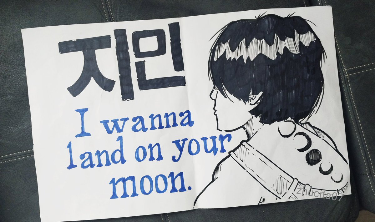 I never show myself and might delete later, but I wanted to show my poster. My husband helped me with it and it did make it in the jumbutron D1 behind another one they showed haha.
If someone has the video I would appreciate it if shared with me.

#Jimin 🌙
#BTS_WORLDTOUR_EL_PASO