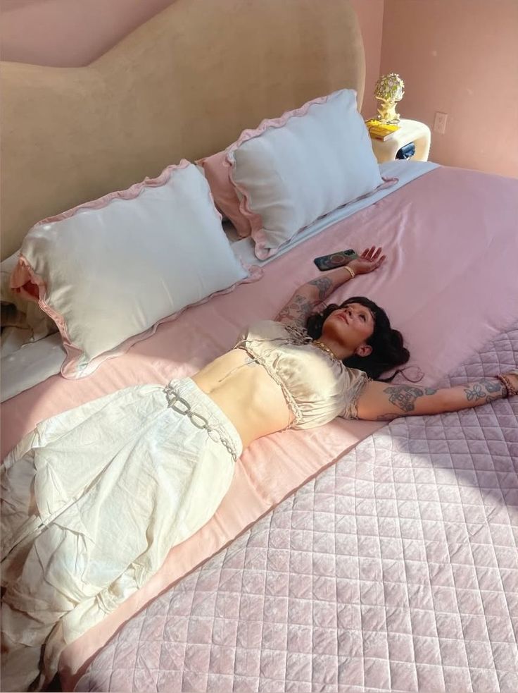 Portal Melanie Martinez tweet media