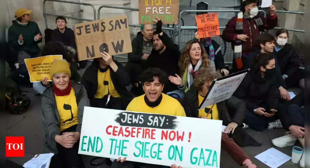 melliflora's tweet image. The best way to defend Jews worldwide would be for the #apartheid State of Israel to stop pretending to be synonymous with, and to speak for, worldwide Jewry whilst engaging in #genocide.

The more crimes against humanity Israel commits, the more it puts Jews at risk.