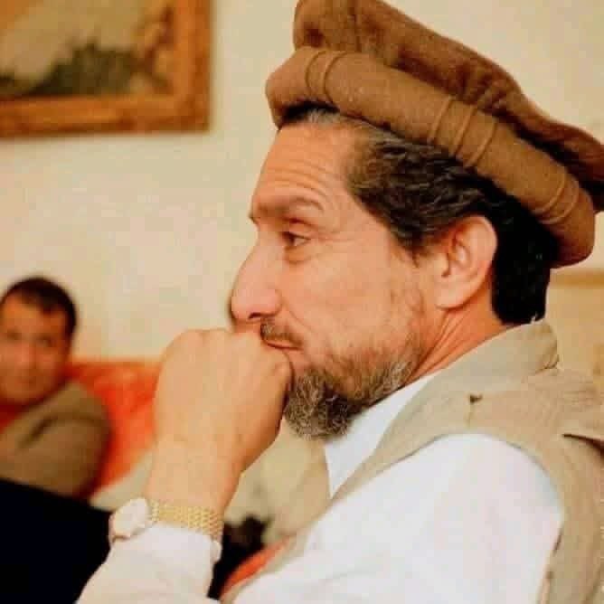 ندا tweet media