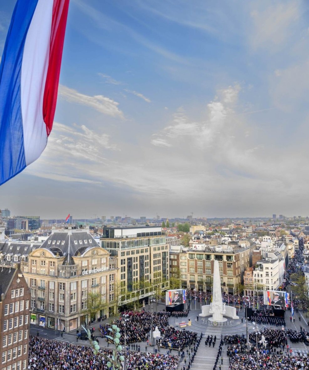 Veendam2017's tweet image. Rellen van de Palestijnen tijdens de dodenherdenking gaat Nederland niet pikken. 

Maak geen misbruik van onze gastvrijheid en tollerantie.

#dodenherdenking #dedam #genocide #Israël #Israel #gaza #bevrijdingsdag #minuutstilte