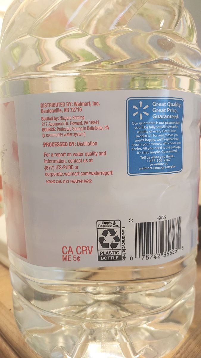 BluefilterC's tweet photo. 💧 I recently bought a bottle labeled Distilled Water
Important to know 👇
It’s pure, but lacks essential minerals and salts⚠️ Relying on it long-term without proper nutrition may affect body strength and bone health (especially in children)Always read the label 👀
#Water https://t.co/DL0npW7TGD