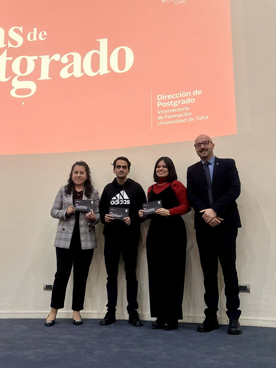 do_sqb's tweet photo. 🔵 Ceremonia de Entrega de Becas Institucionales de Postgrado Convocatoria 2026 

✨ En una jornada llena de orgullo se reconoció el talento y compromiso de 70 estudiantes de distintos programas de postgrado 

👏Felicitamos a l@s 9 estudiantes becados del programa DoMoSQB 🚀 https://t.co/1glwQZXhtE