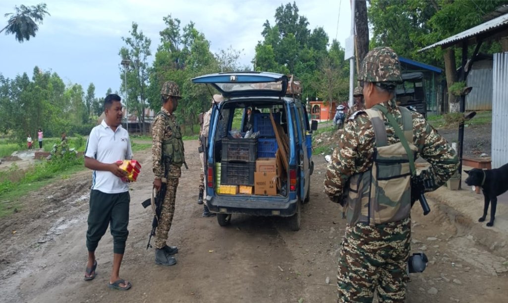 digopsimp's tweet image. #CRPF,
Units of Range Imphal, Manipur, established Naka&amp;amp; Mobile Check Post, demining roads and area domination at different strategic places in Manipur. CRPF remains dedicated to ensuring peace and stability in Manipur.
@HMOIndia 
@crpfindia
@mnp_2018
@northeast_zone