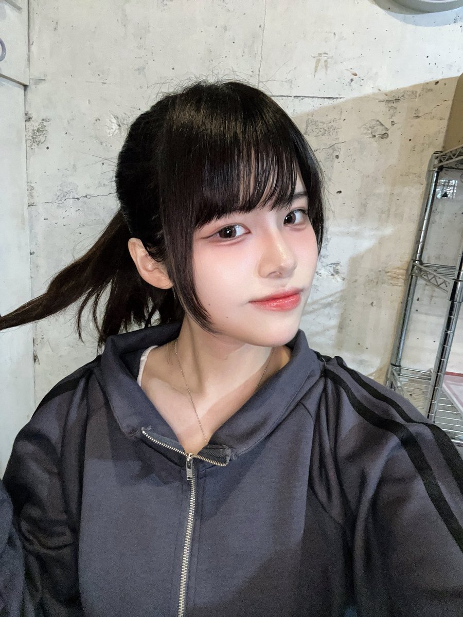 波月れおん【LiVREAL】 tweet media