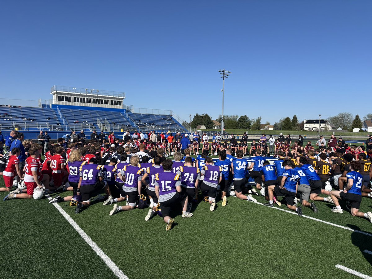 Coach_Yos's tweet photo. A GREAT morning at @JHS_FB for the Northern Burbs Showcase! Thank you to all of the college coaches for making it out! @CHSFootball100 https://t.co/a58N5NbJFr