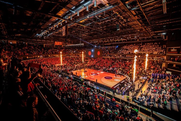 SUPERBASKET7's tweet image. Rytas Vilnius, un rival de peso para el reto europeo de La Laguna Tenerife superbasketcanarias.info/rytas-vilnius-… vía @SUPERBASKET7
 #basketball  #VamosCanarias @CB1939Canarias
#LaLagunaTenerife #baloncesto #FiebreAmarilla @aytolalaguna_es #LaLaguna @BasketballCL @FIBA @rytasvilnius