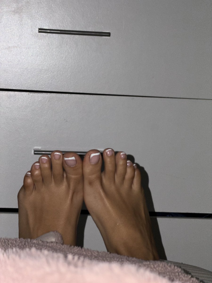 Jaquelineud1x's tweet photo. Any real foot buyers ?
My telegram: nicole1818x
Cashapp: $nicole188x
Be serious please. No spam.
#feetfetısh #feetbeauty #feetworshi̇p #feet #feetcontent #toes #beautifultoes https://t.co/VPJyAGzMVz