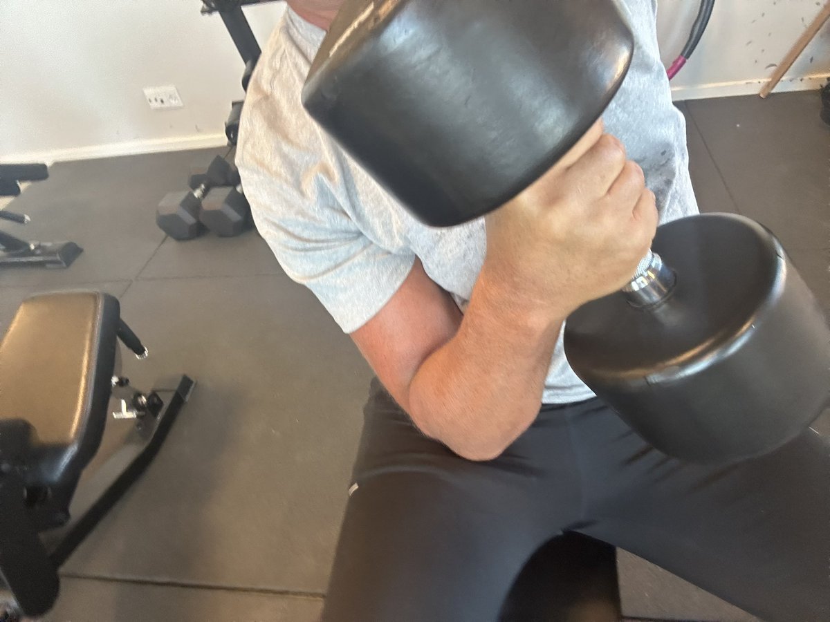 PeterKoge's tweet image. Har I fået trænet i dag 😜
2 timer styrke og cardio 🏋️‍♂️🚣
#enjoylife #toshortnotto ❤️