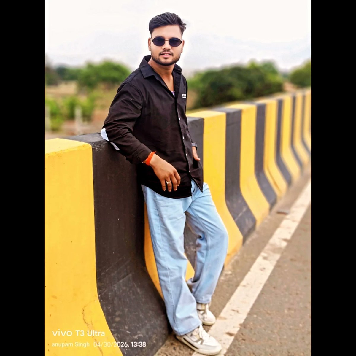 EdingSingh's tweet photo. I don't care about anyone's status. I am the king of my own world.
..
..
#anupam_singh63_official #likeme #like4like #followforfollowback #instagood https://t.co/7RNEZCQILM