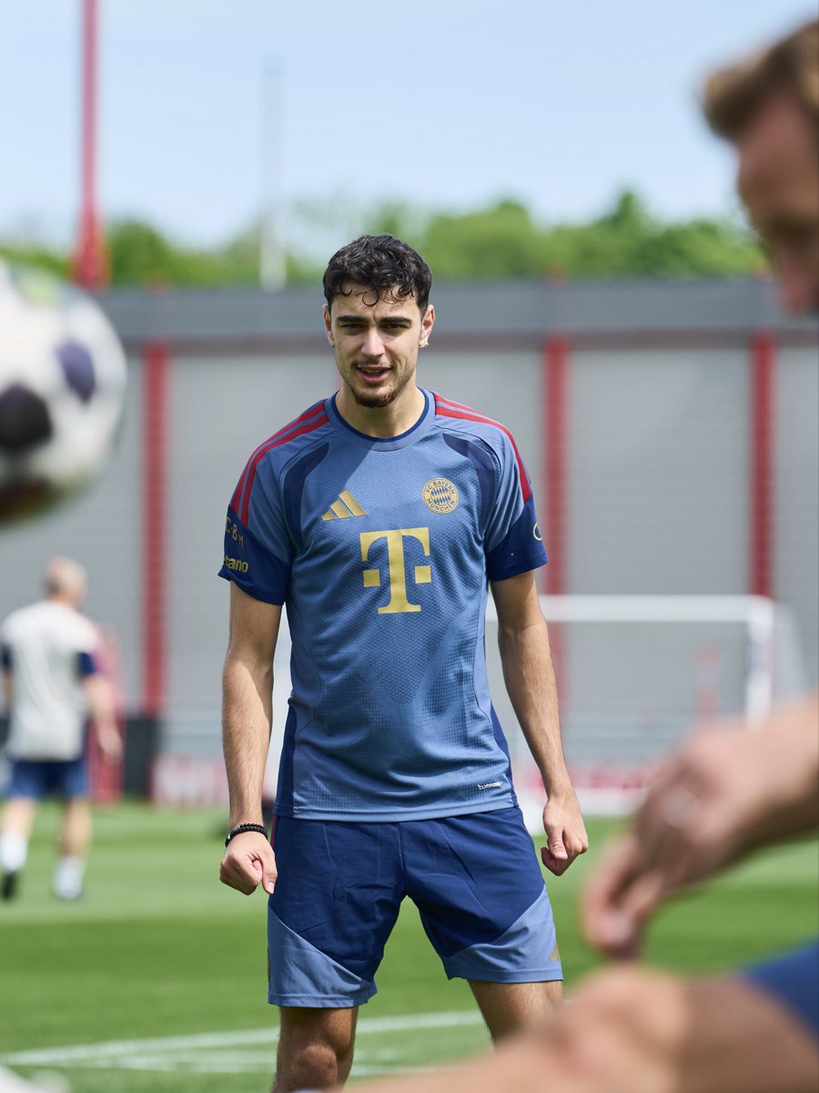 FC Bayern tweet media