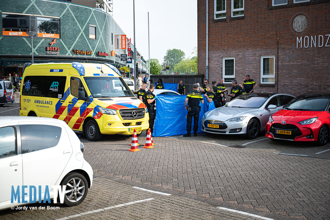 Zwaargewonde man na politie-inzet in Hoogvliet Rotterdam