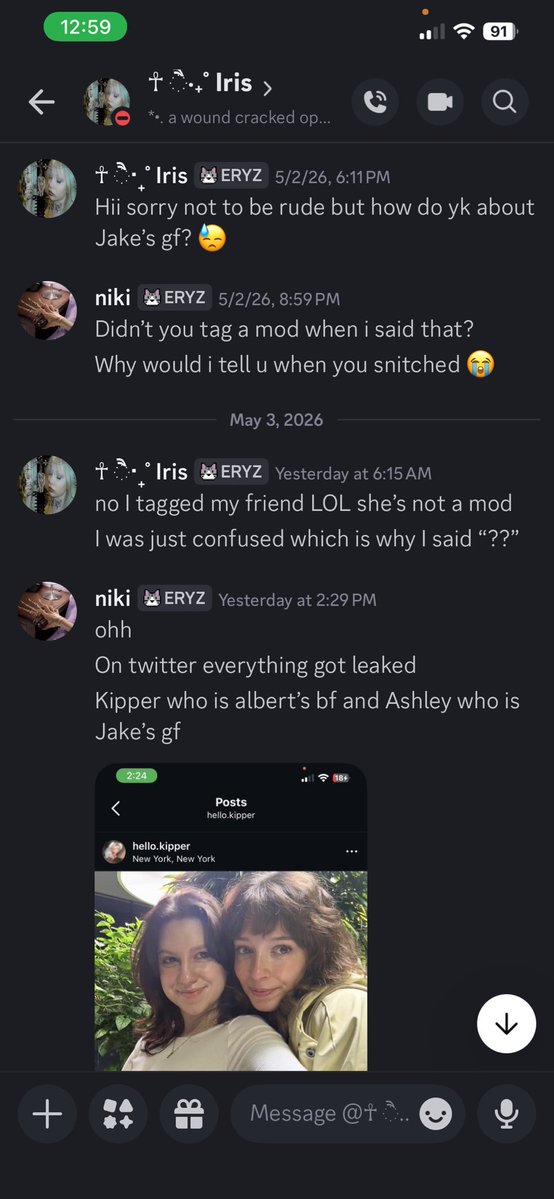 Exposing everyone tweet media