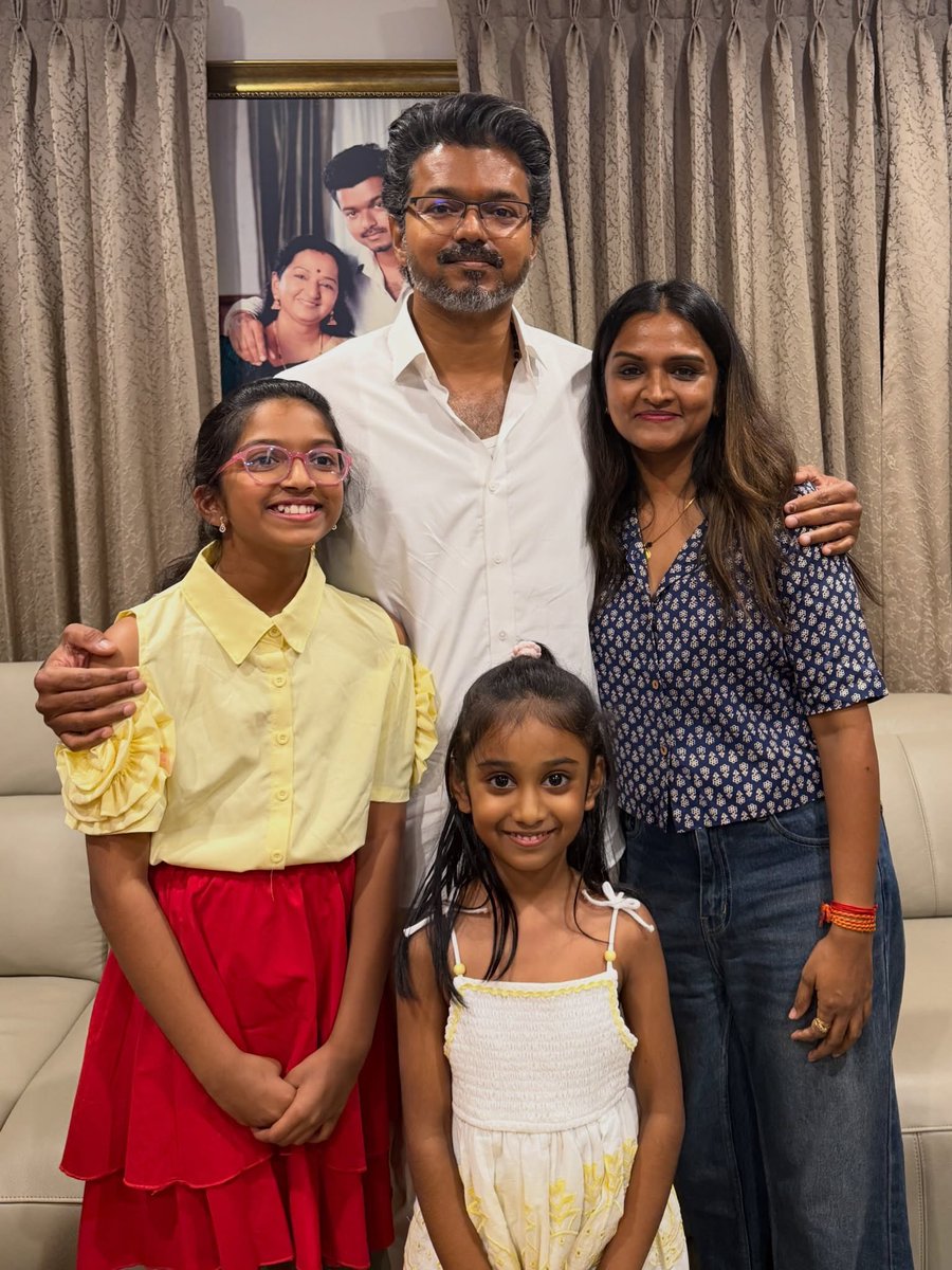 Actor Vijay Universe tweet media