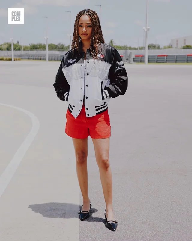 LoveLeigh tweet media