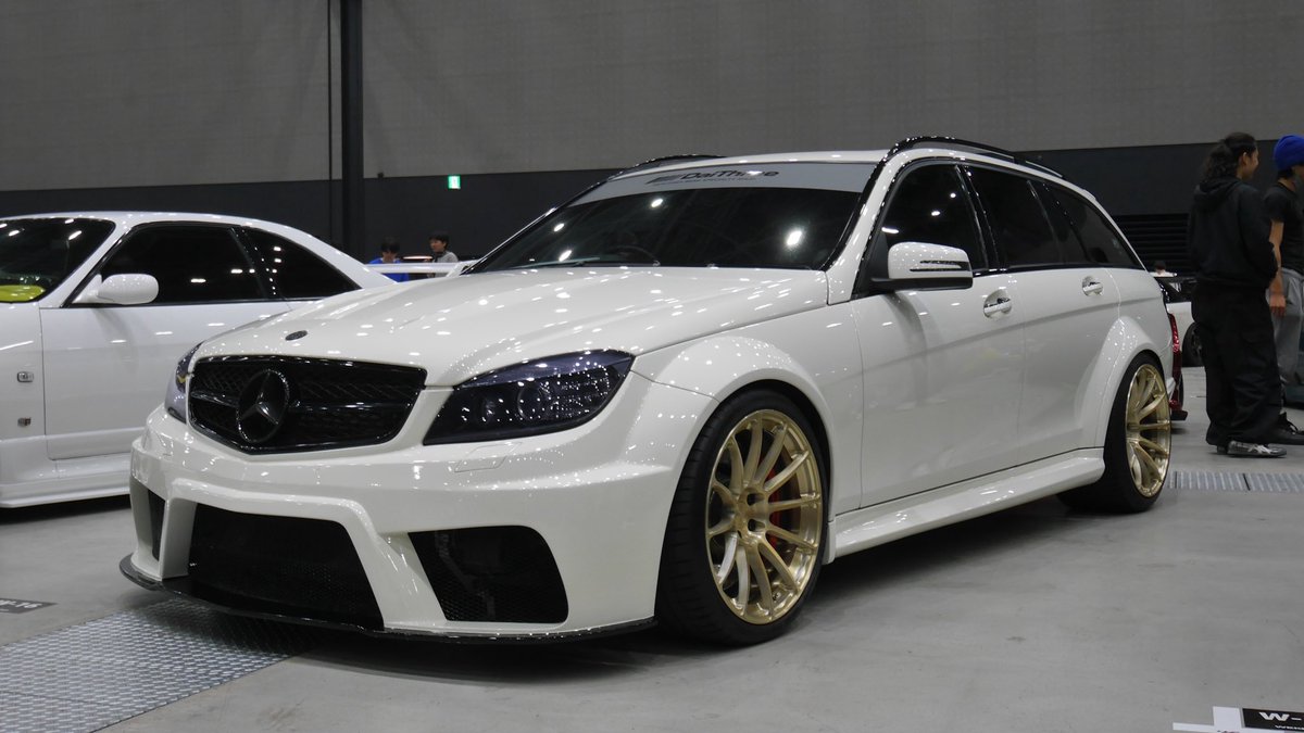 DaiThree6633's tweet image. wekfest初展示させて頂きました！
お会い出来た皆様ありがとうございます😊
ReVALEさんに磨きとコーティング
DiviDさんでハチマキとヘッドライトプロテクション
を直前に施工して頂きました✨
どちらもダイスリーのお隣で営業しておりますのでご相談引き継ぎ出来ますので、お気軽にお声掛けください！