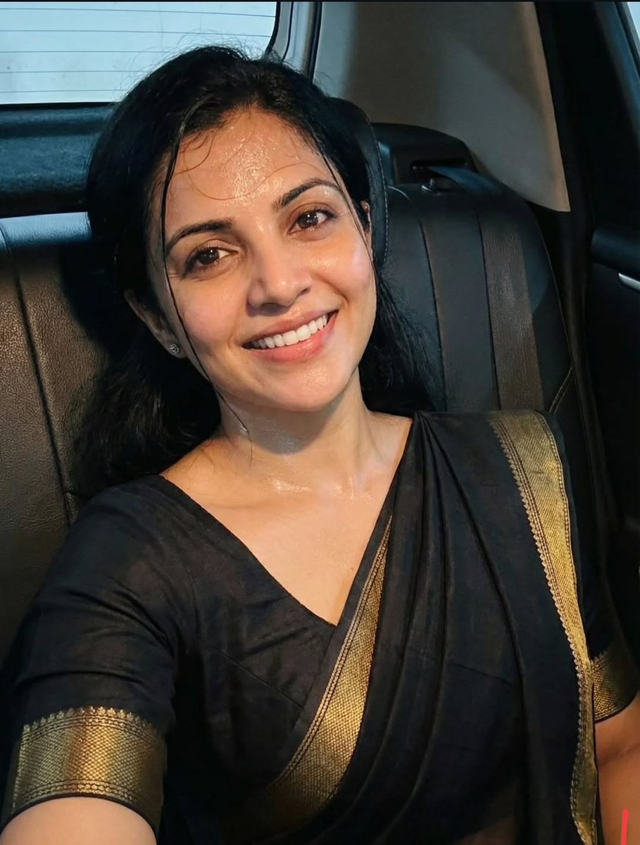 Devi tweet media
