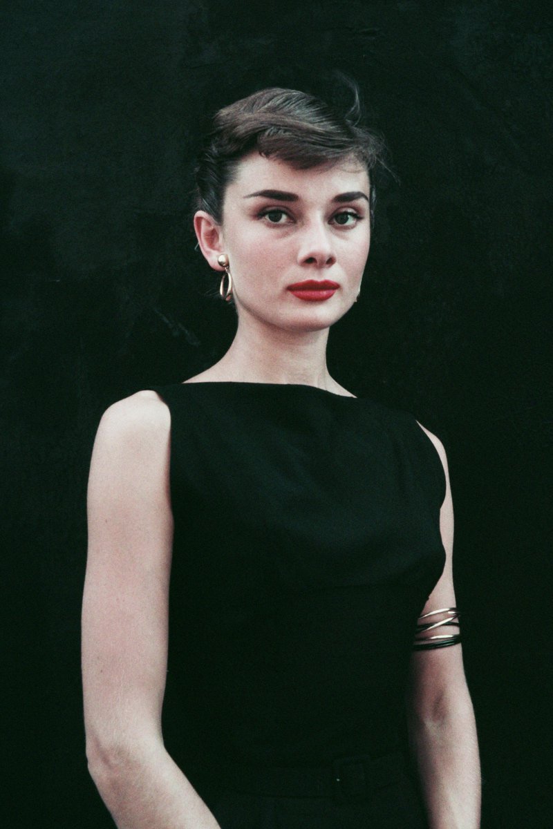Elle a failli mourir de faim pendant l'hiver 1944. Neuf ans plus tard, elle gagnait l'Oscar de la meilleure actrice.

Elle naît le 4 mai 1929 à Bruxelles, fille d'une baronne hollandaise et d'un banquier irlandais. À six ans, son père part sans laisser d'adresse. Elle dira que