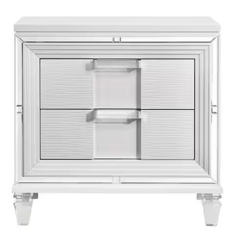 MassaGallery's tweet image. Elevate your home to a 5-star suite! 💎✨ The ultimate glow-up for your sanctuary. 🛋️🔥

✨ Padded Upholstered Headboard
🌈 Integrated LED Backlighting
📦 Footboard Storage Drawers
💎 Mirrored Accents&amp;amp;Textured Finishes

DM to order!📩

#BedroomGoals #LuxuryLiving #MassaGallery