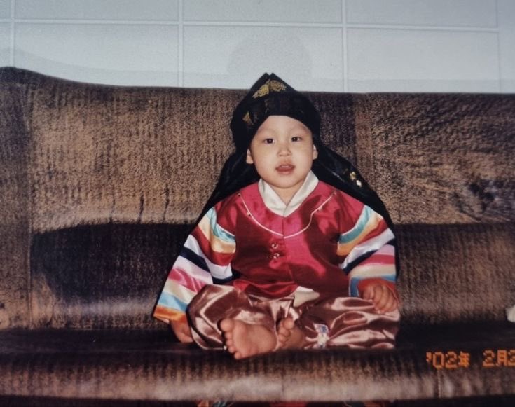 찐 애기욱 시절 👶🍼💙
