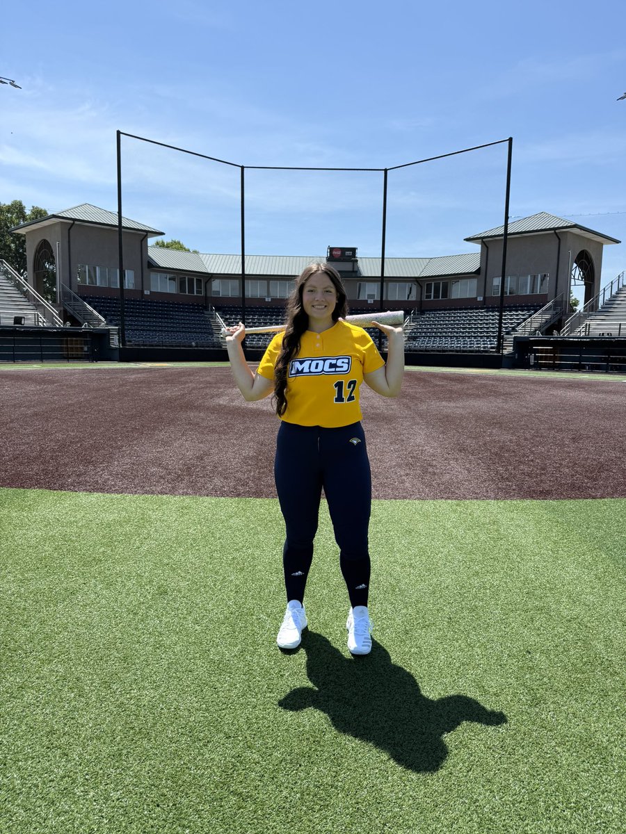 16Kelseysmith's tweet photo. Counting down the days🐤✨⏱️ https://t.co/RgscUIC10q