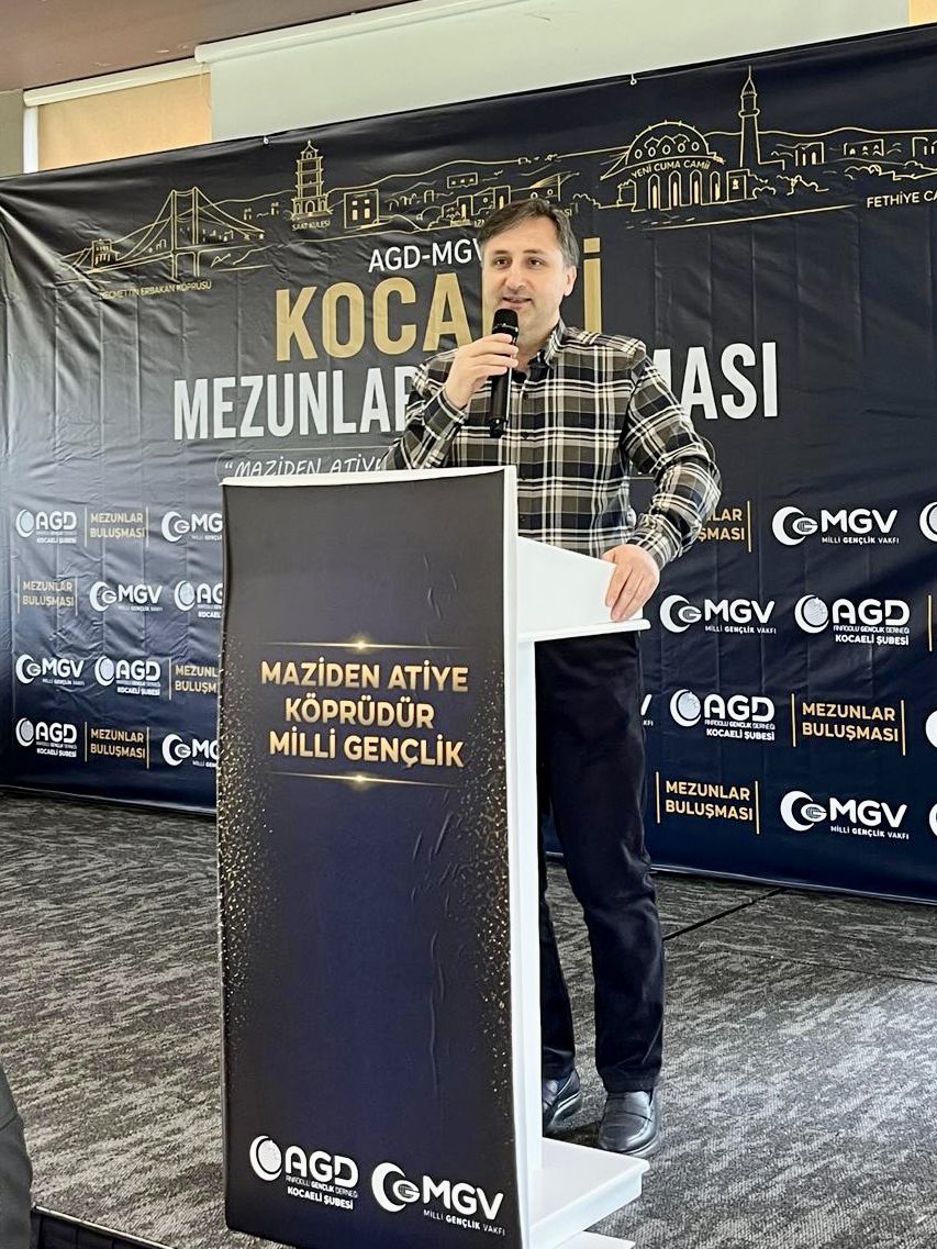 halilkayin's tweet photo. Anadolu Gençlik Kocaeli Üniversitesi 
Mezunlar Buluşması https://t.co/9dlsN6Ll22