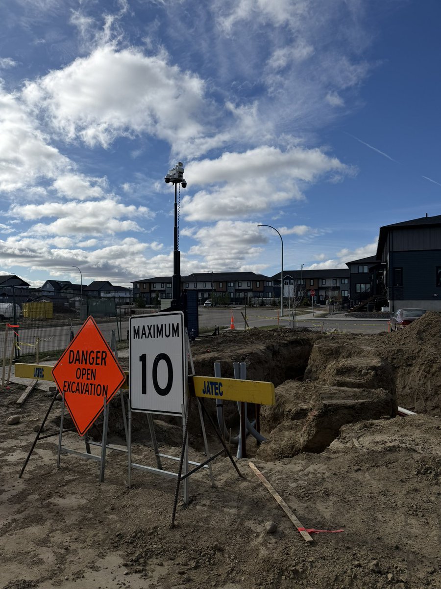 bildedmonton's tweet photo. From today until Wednesday, we will be stopping at construction sites all over the region, on the lookout for great safety practices. We’ll be handing out notices to site workers…except this time, they’re for amazing work!

Each day, we will award a worker with a “Notice of Incredible Work” — designed to look like a City of Edmonton violation notice, but really outlines the incredible work on site! We will be looking at everything from safety excellence and skill to a positive attitude and professionalism.

Today, we went out to Edmonton’s west side to check out a JATEC site in Secord, looking into the installation and maintenance of underground utilities. We were joined by Steve Goodwin from the @CityofEdmonton, Dan Rondeau from Daytona Homes, and Kurtis Rea and Tyler Checkley from JATEC to identify our first recipient of the week.

The very first notice went to Jeff Everick from JATEC for his professionalism on site, support for colleagues, and pride in his projects!

Congratulations to Jeff, who won a $375 gift card to The Home Depot Canada! 

#ConstructionSafetyWeek #BILDEdmontonMetro
