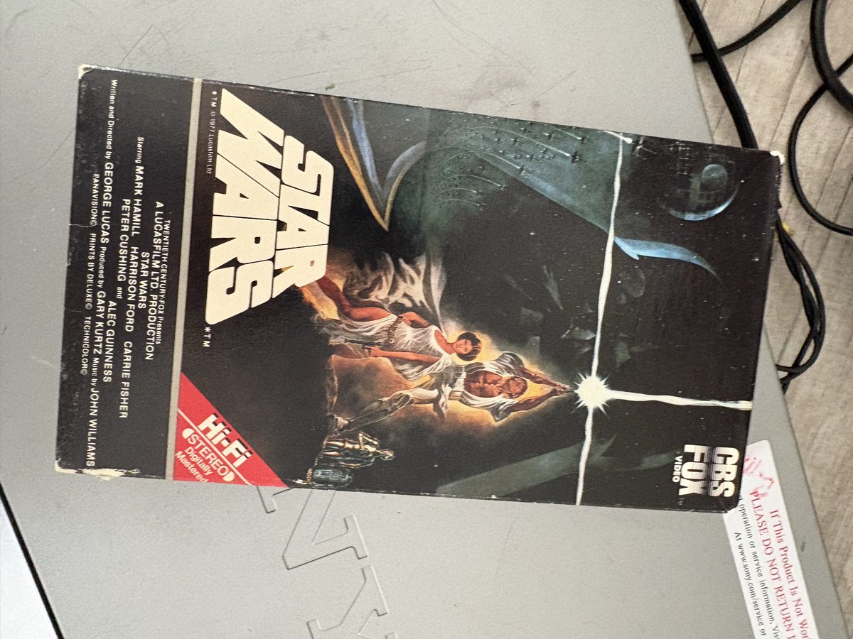 smgAaron's tweet photo. @Variety @starwars Streaming you say https://t.co/xByEJWfvHF