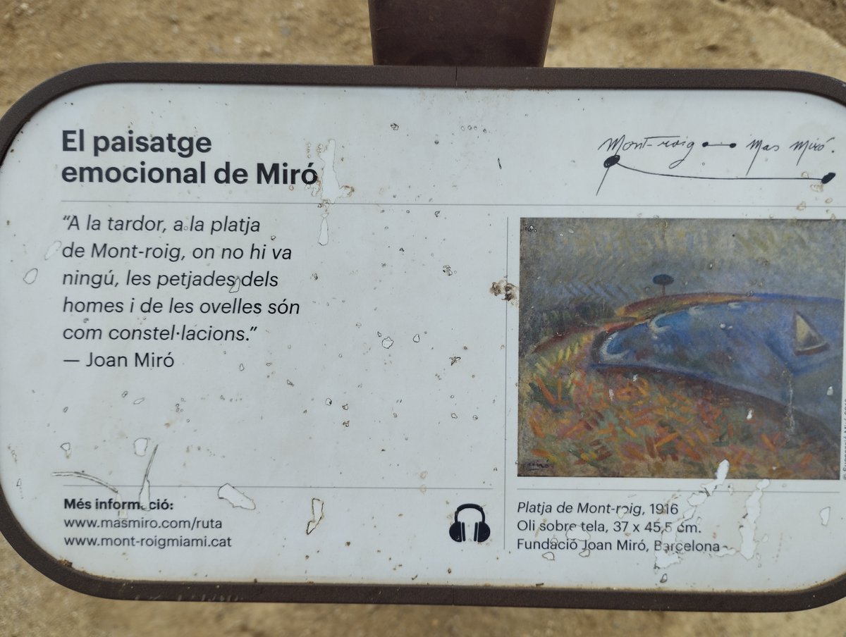 📸 Sempre em fa gràcia visitar aquesta platja. La platja Pixerota, a Mont-roig Badia (la part de costa de #MontroigdelCamp). Joan Miró, la família del qual  tenia un mas familiar a Mont-roig, la va pintar quan tenia 23 anys. Miró aprofitava per banyar-s'hi. #CostaDaurada