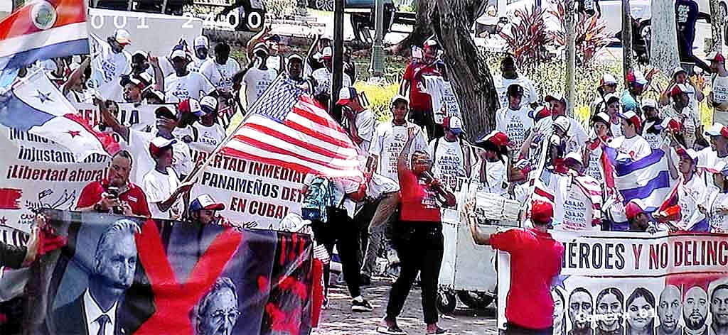 bayanodigital's tweet photo. Denuncian en Panamá actos provocativos contra embajada de Cuba #AMENAZABÉLICA #BAYANODIGITAL #CONTRARREVOLUCIONARIOS #CUBA #EEUU #NEOFASCISMO #PANAMA #PROVOCACIÓN https://t.co/QNWMZdHeXq https://t.co/SHRNyVurtm