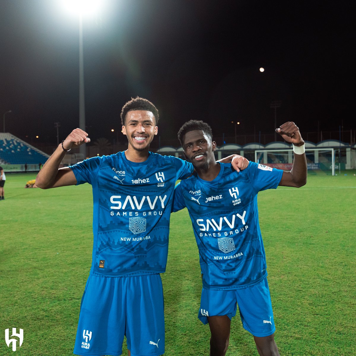 فئات الهلال السنية tweet media
