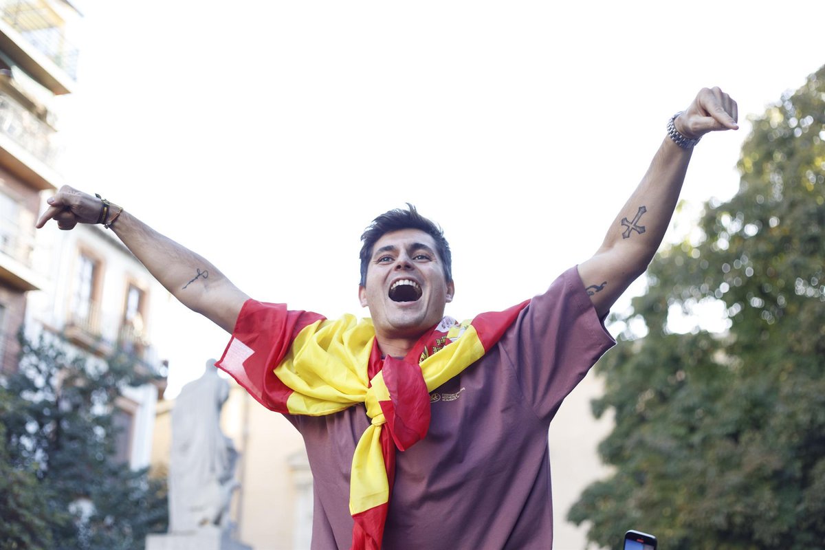 EM-electomania.es tweet media