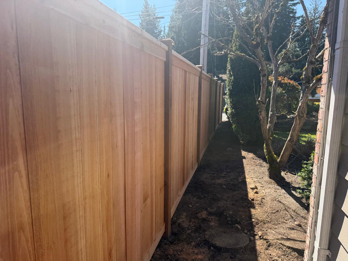 LlcDios's tweet photo. 💯👷‍♂️🪚🧰⚒️ 🔨🏠Construction Services That Pursue Quality🏠⚒️ 🔨🧰🪚👷‍♂️💯
���Ready to hire our professional services?
✨Contact us now✨
📲206-910-1097
📧jimmy@dediosconstructionllc.com
🌐https://t.co/BSYsuMZoOc
#fyp #viral #seguidores #followers #virallllll https://t.co/lSZt6mr6nj