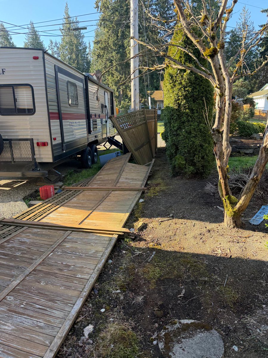 LlcDios's tweet photo. 💯👷‍♂️🪚🧰⚒️ 🔨🏠Construction Services That Pursue Quality🏠⚒️ 🔨🧰🪚👷‍♂️💯
���Ready to hire our professional services?
✨Contact us now✨
📲206-910-1097
📧jimmy@dediosconstructionllc.com
🌐https://t.co/BSYsuMZoOc
#fyp #viral #seguidores #followers #virallllll https://t.co/lSZt6mr6nj