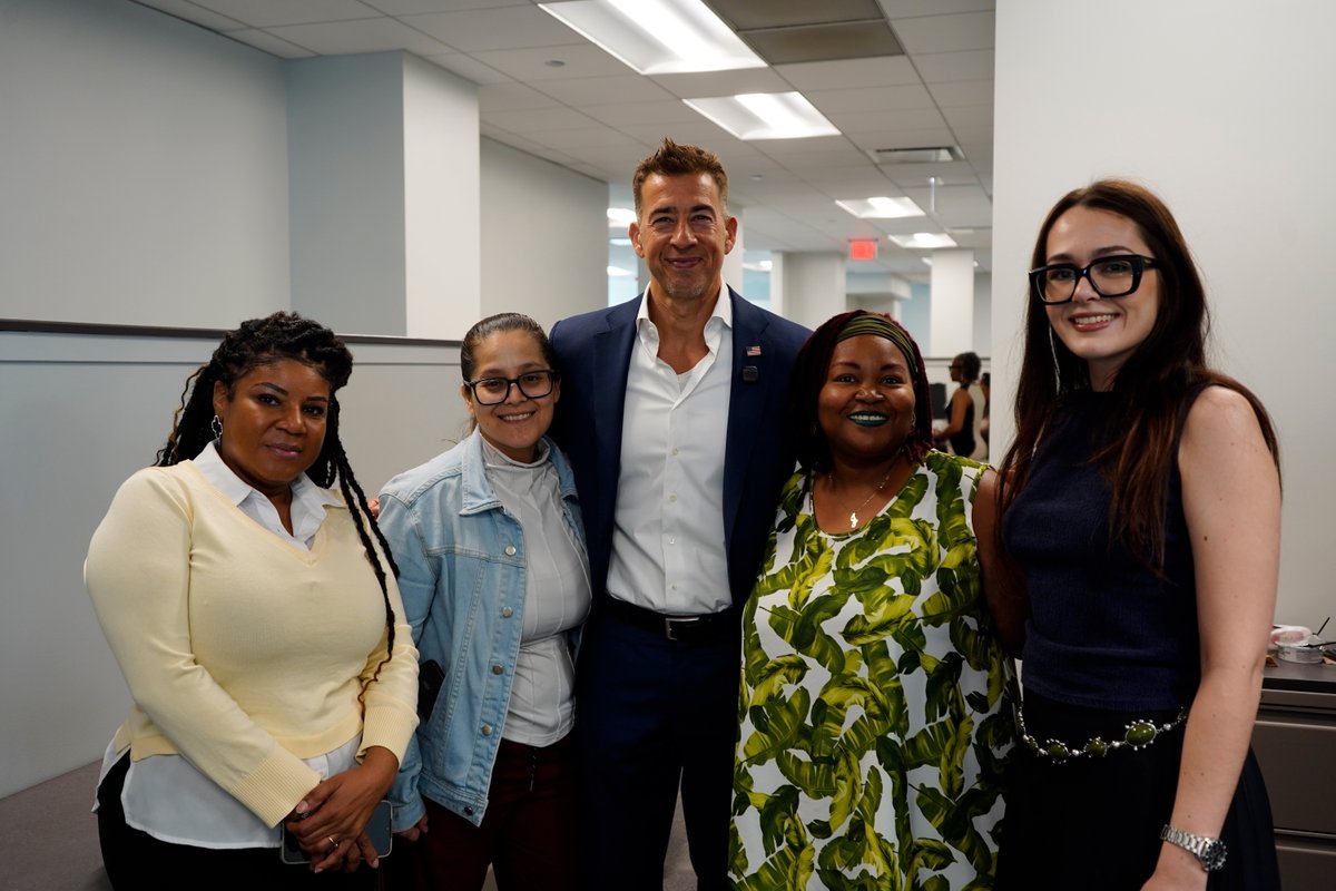 Secretary Alexi Giannoulias tweet media