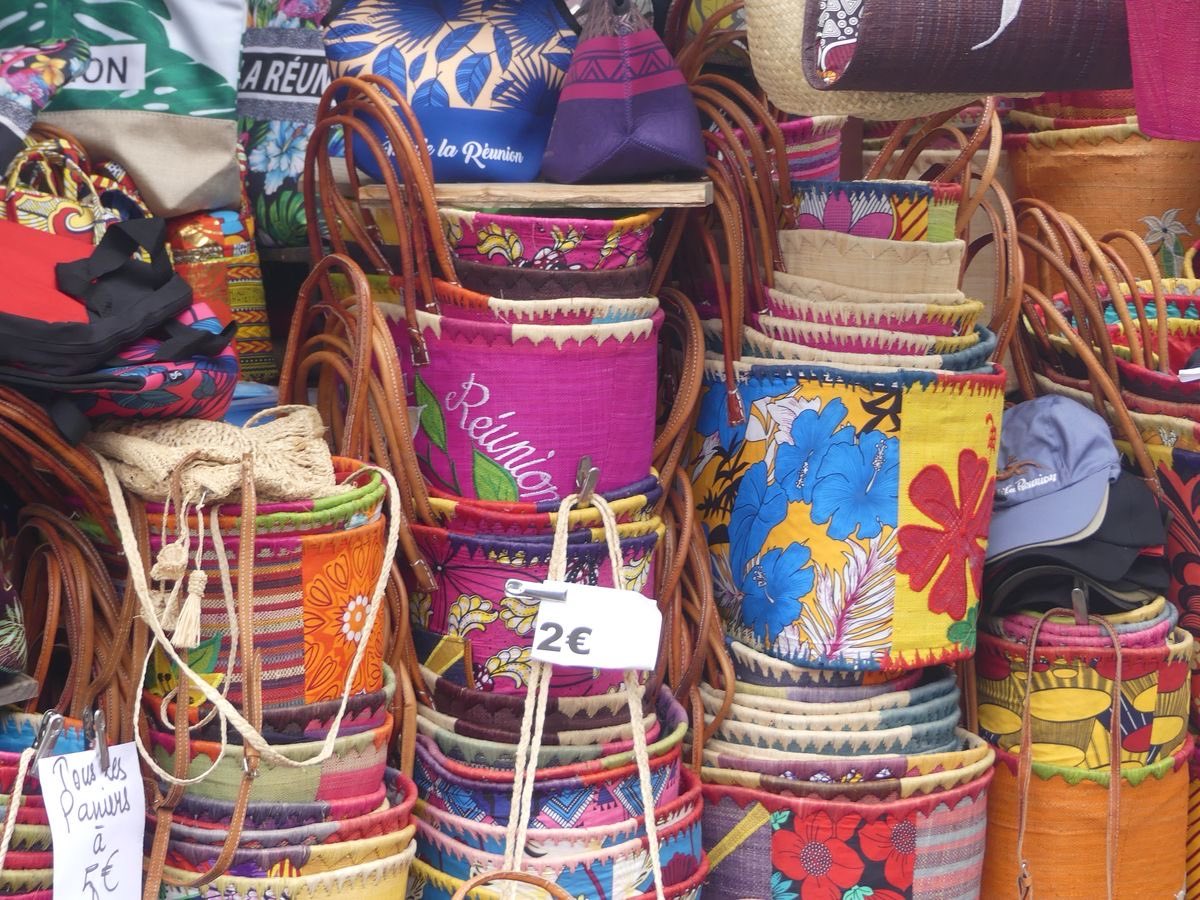 Toukared6's tweet photo. Marché Forain de La Réunion https://t.co/6BqiD34PTP