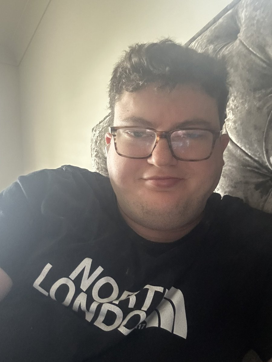 Sam tweet media