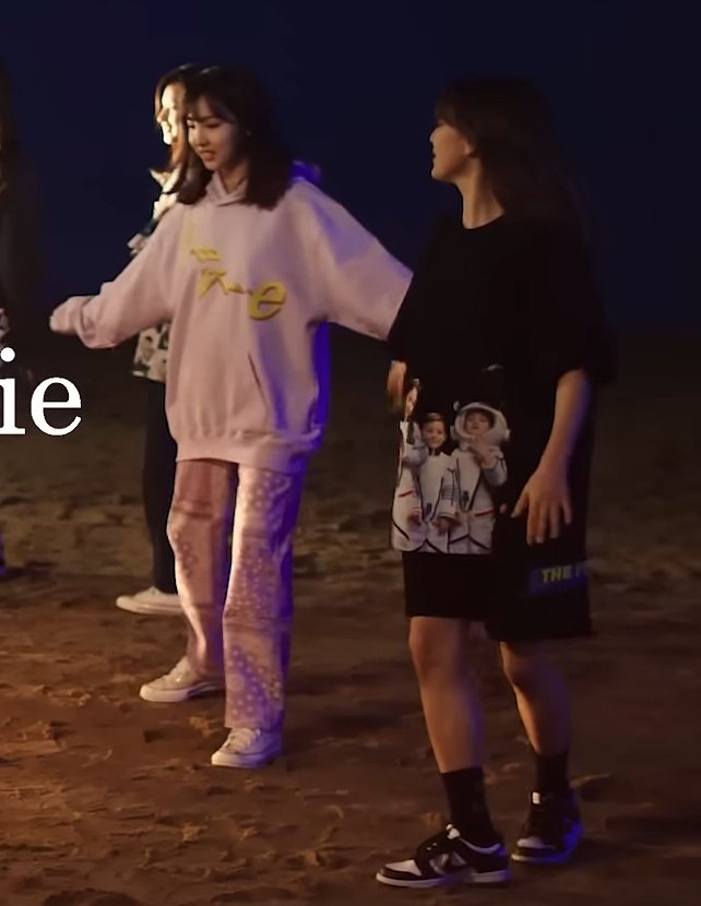 nahyo random tweet media