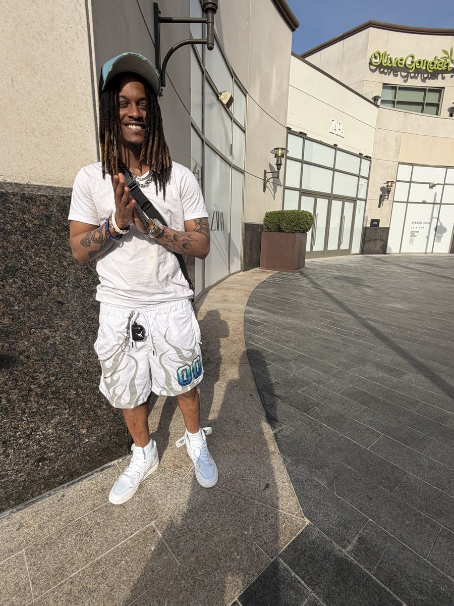 Yungrebel7's tweet image. Gotta love the smile 😁 #bronx #yungrebel 😇