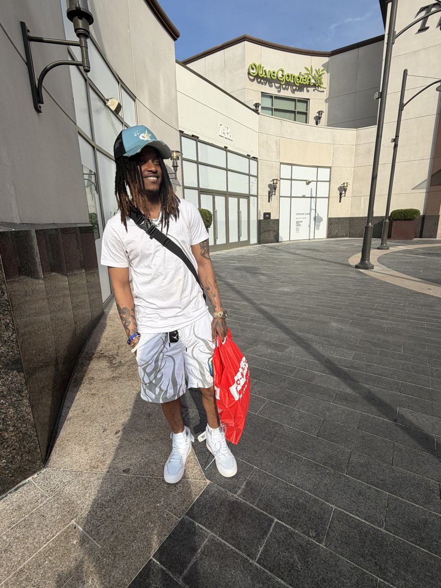 Yungrebel7's tweet image. Gotta love the smile 😁 #bronx #yungrebel 😇